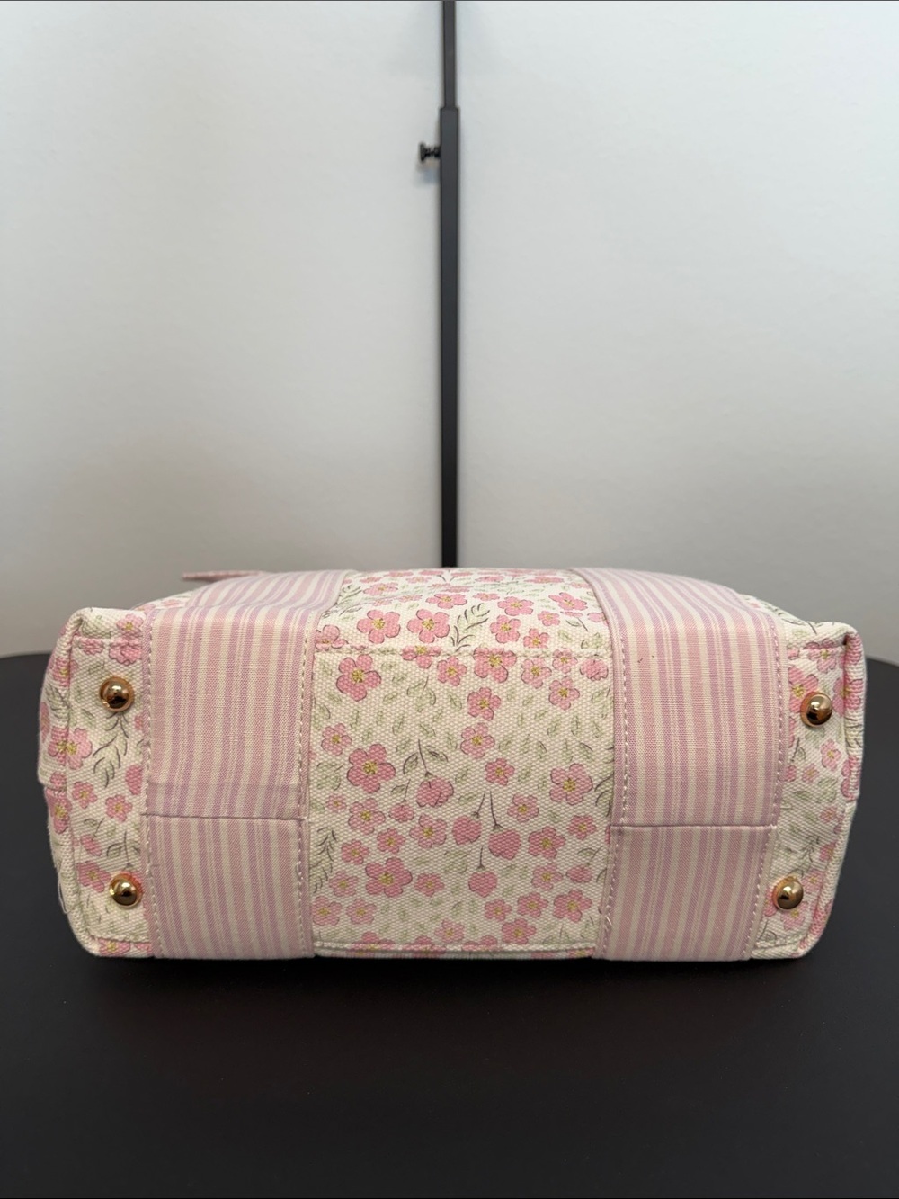 Nanette Lepore | “Pretty Petals-Pink Gingham” Bow-Accent Tote 🌸 - Picture 5 of 15